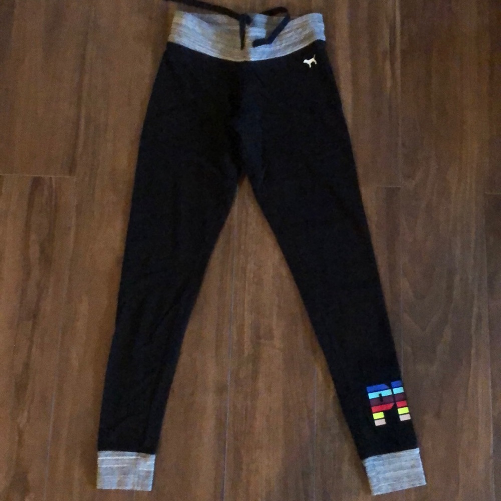 🌹 VS new yoga pants